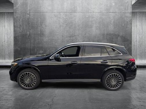 2025 Mercedes-Benz GLC 300 Base