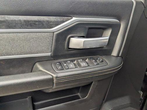 2019 RAM 2500 Big Horn Crew Cab 4x2 6'4' Box