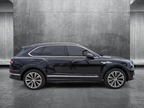 2021 Bentley Bentayga V8