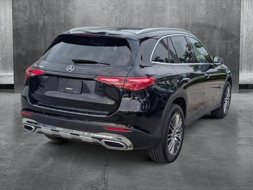 2025 Mercedes-Benz GLC 300 Base