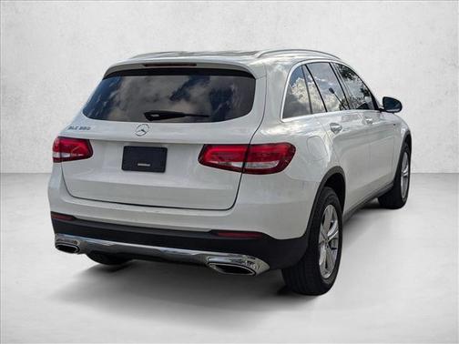 2017 Mercedes-Benz GLC 300 Base