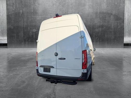 2025 Mercedes-Benz Sprinter 2500 High Roof