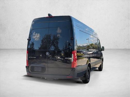 2026 Mercedes-Benz Sprinter 2500 High Roof