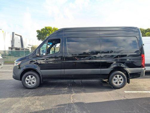 2025 Mercedes-Benz Sprinter 2500 Standard Roof