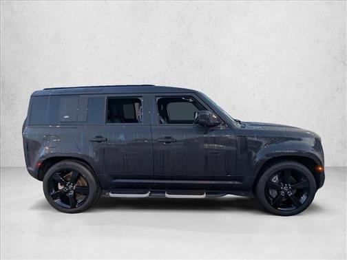 2023 Land Rover Defender 110 X-Dynamic SE