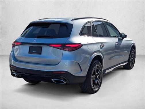 2026 Mercedes-Benz GLC 300 4MATIC