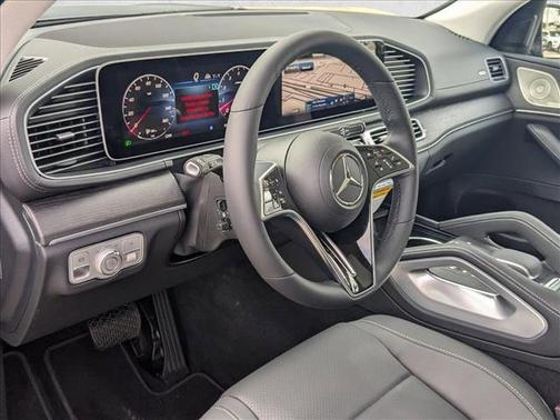 2026 Mercedes-Benz GLS 450 4MATIC