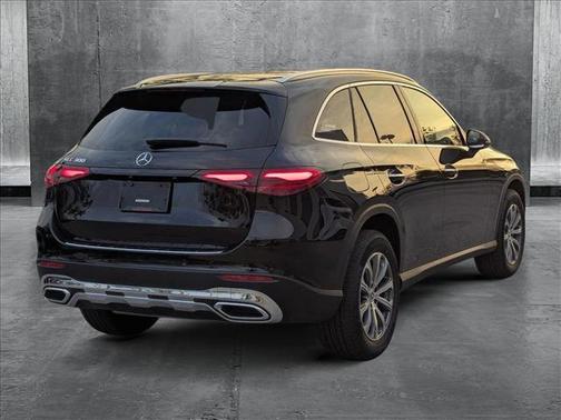 2025 Mercedes-Benz GLC 300 Base