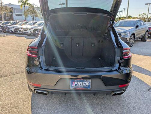 2018 Porsche Macan Sport Edition