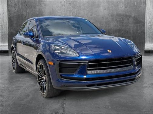2022 Porsche Macan Base