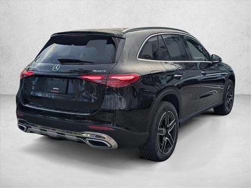 2026 Mercedes-Benz GLC 300 4MATIC