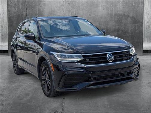 2022 Volkswagen Tiguan 2.0T SE R-Line Black