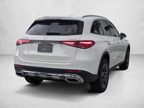 Polar White 2026 Mercedes-Benz GLC 300 4MATIC