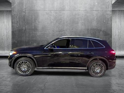 2025 Mercedes-Benz GLC 300 Base