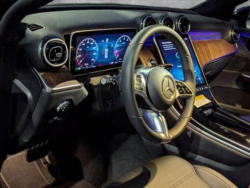 2025 Mercedes-Benz GLC 300 Base