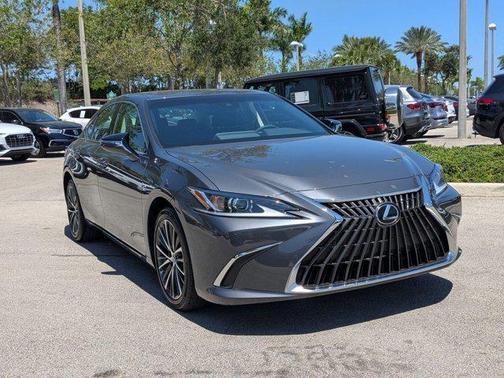 2022 Lexus ES 350 Base