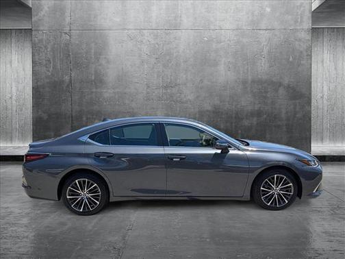 2022 Lexus ES 350 Base