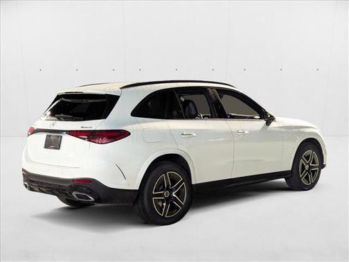 2026 Mercedes-Benz GLC 300 4MATIC