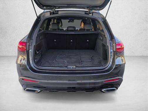 Graphite Grey Metallic 2026 Mercedes-Benz GLC 300 4MATIC
