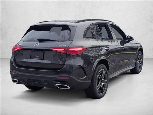 2026 Mercedes-Benz GLC 300 4MATIC