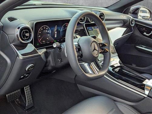 2025 Mercedes-Benz GLC 350e Base
