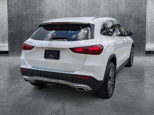 2025 Mercedes-Benz GLA 250 Base
