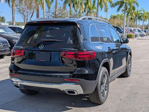 2026 Mercedes-Benz GLB 250 Base