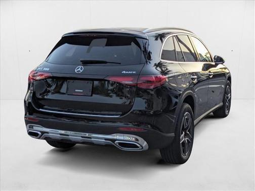 2026 Mercedes-Benz GLC 300 4MATIC