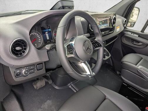 2026 Mercedes-Benz Sprinter 2500 Standard Roof