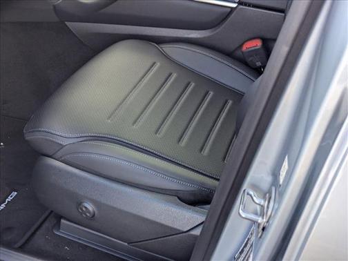 2025 Mercedes-Benz GLC 350e Base
