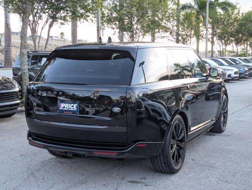 2023 Land Rover Range Rover P530 SE