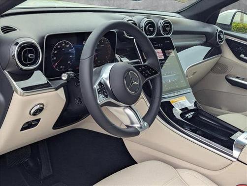 2025 Mercedes-Benz GLC 300 Base