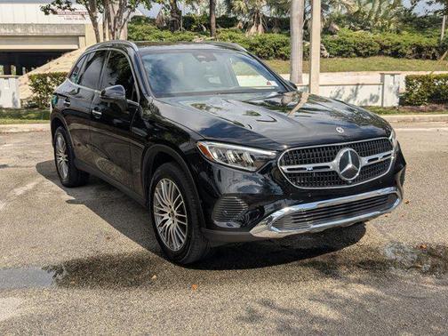 2025 Mercedes-Benz GLC 300 4MATIC