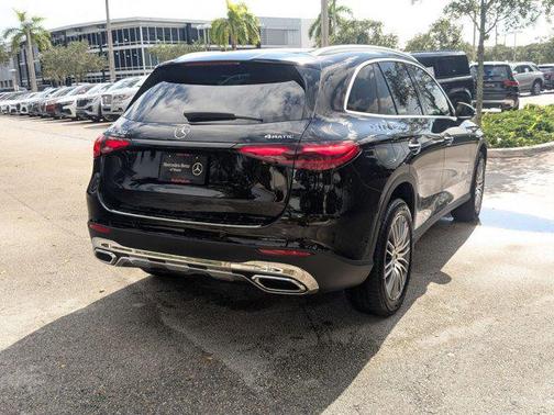 2025 Mercedes-Benz GLC 300 4MATIC