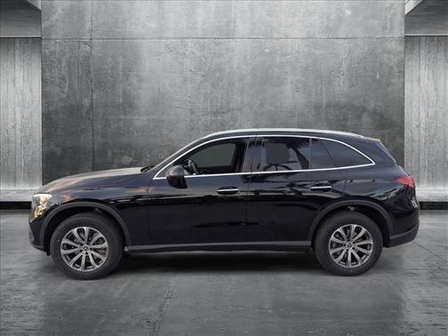 2025 Mercedes-Benz GLC 300 Base