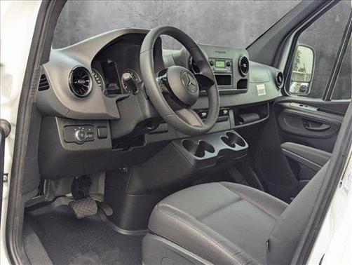 2025 Mercedes-Benz Sprinter 2500 Standard Roof