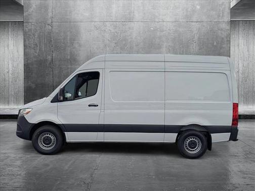 2025 Mercedes-Benz Sprinter 2500 Standard Roof