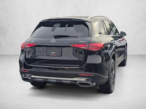 2026 Mercedes-Benz GLC 300 4MATIC