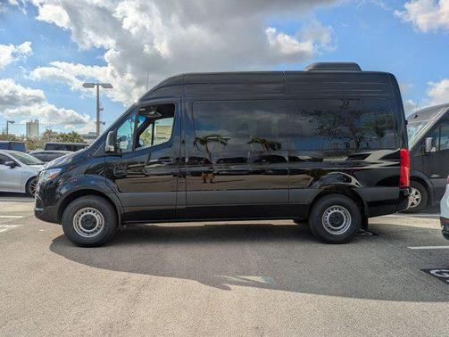 2026 Mercedes-Benz Sprinter 2500 Standard Roof