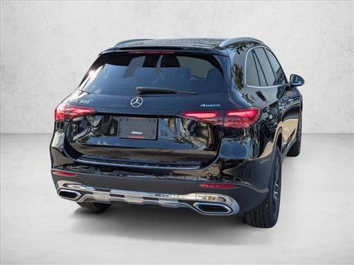 2026 Mercedes-Benz GLC 300 4MATIC