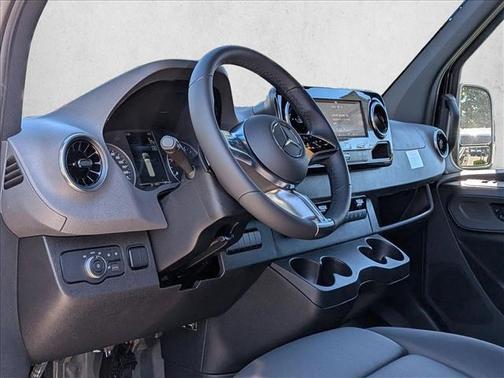 2026 Mercedes-Benz Sprinter 2500 Standard Roof