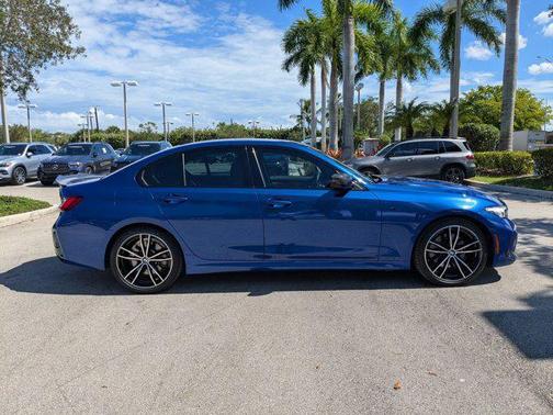 2024 BMW 330 i