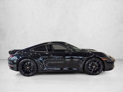 2021 Porsche 911 Carrera