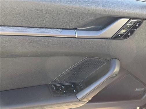 2021 Porsche 911 Carrera