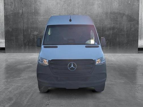 2025 Mercedes-Benz Sprinter 2500 Standard Roof