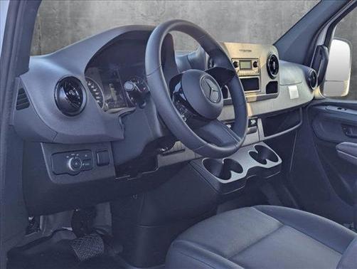 2025 Mercedes-Benz Sprinter 2500 Standard Roof