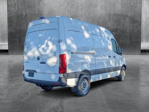 2025 Mercedes-Benz Sprinter 2500 Standard Roof