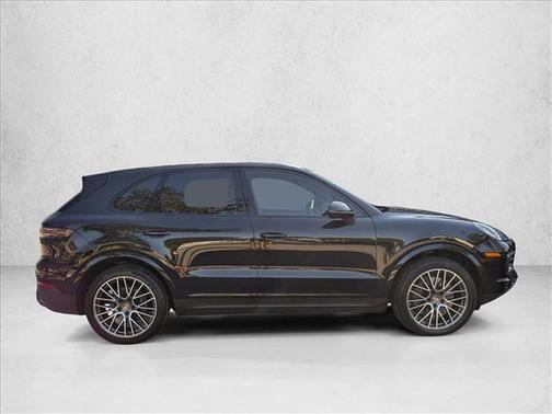 2023 Porsche Cayenne Platinum Edition