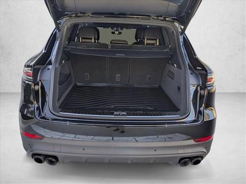 2023 Porsche Cayenne Platinum Edition