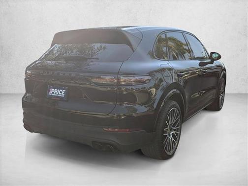 2023 Porsche Cayenne Platinum Edition